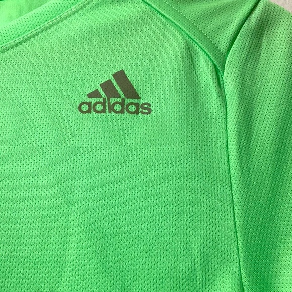 ADIDAS DRY FIT WORKOUT RUNNING TEE - Picture 2 of 7